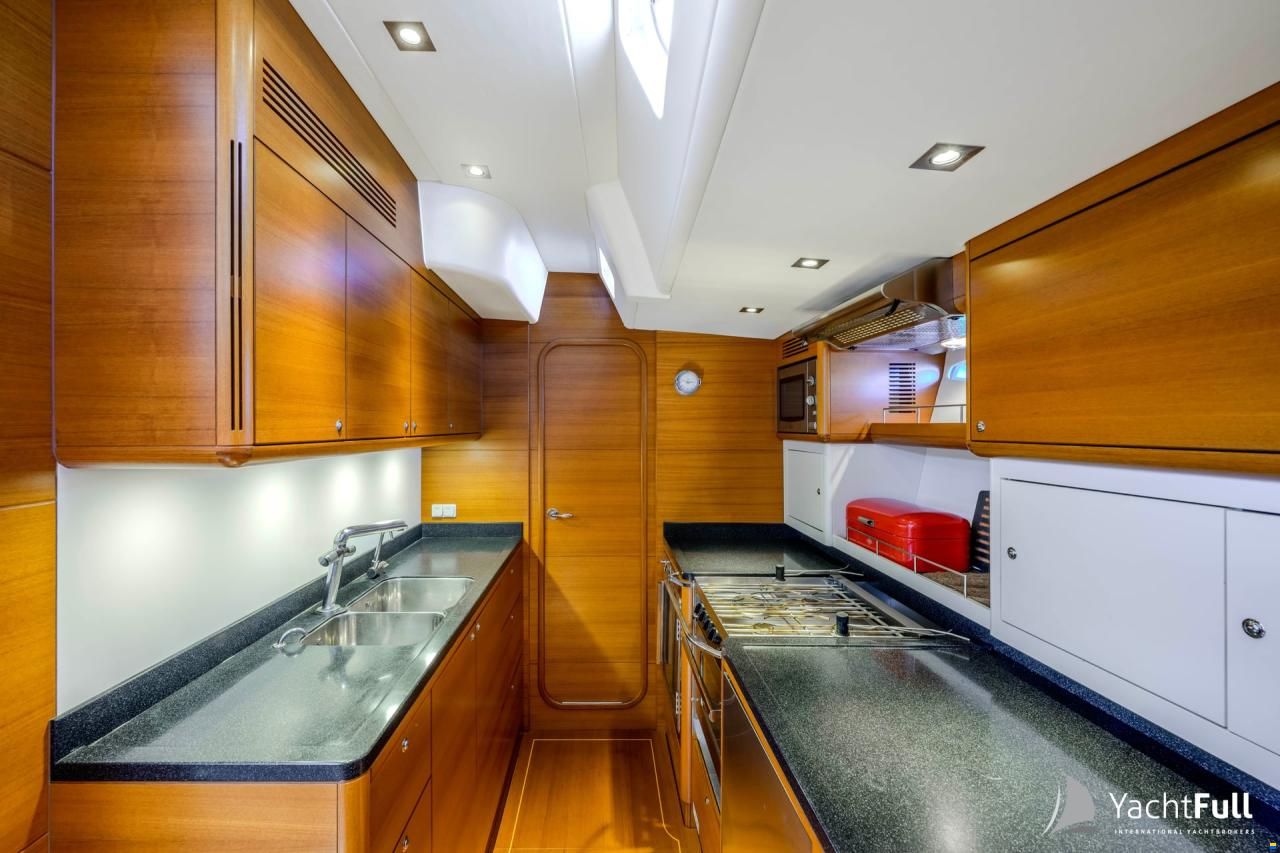 X-Yachts X-65