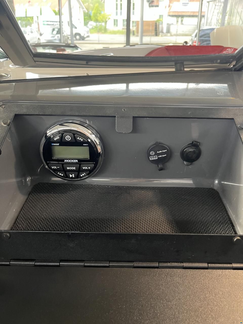 Glastron GTS 205