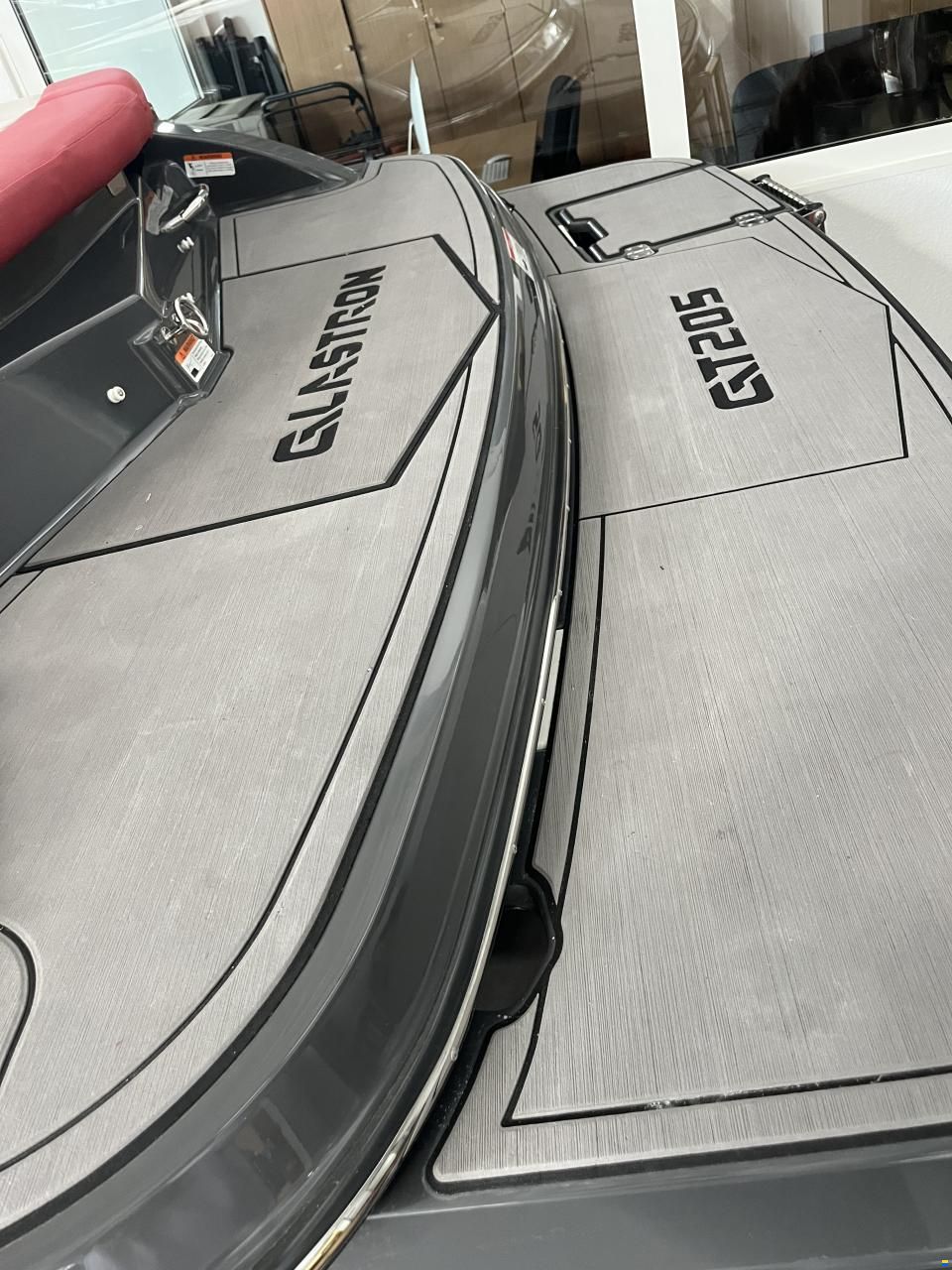 Glastron GTS 205