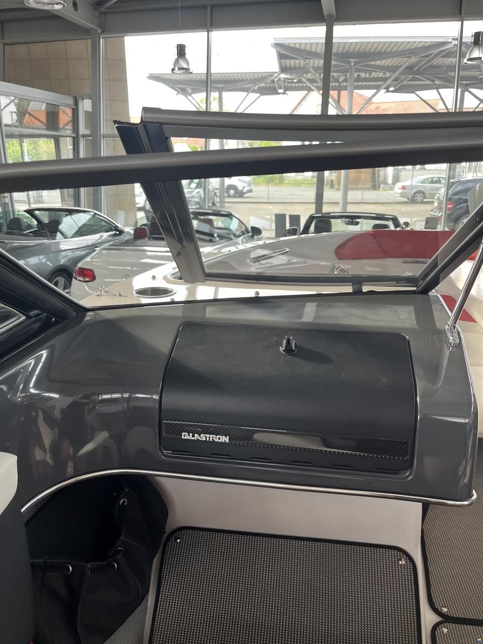 Glastron GTS 205