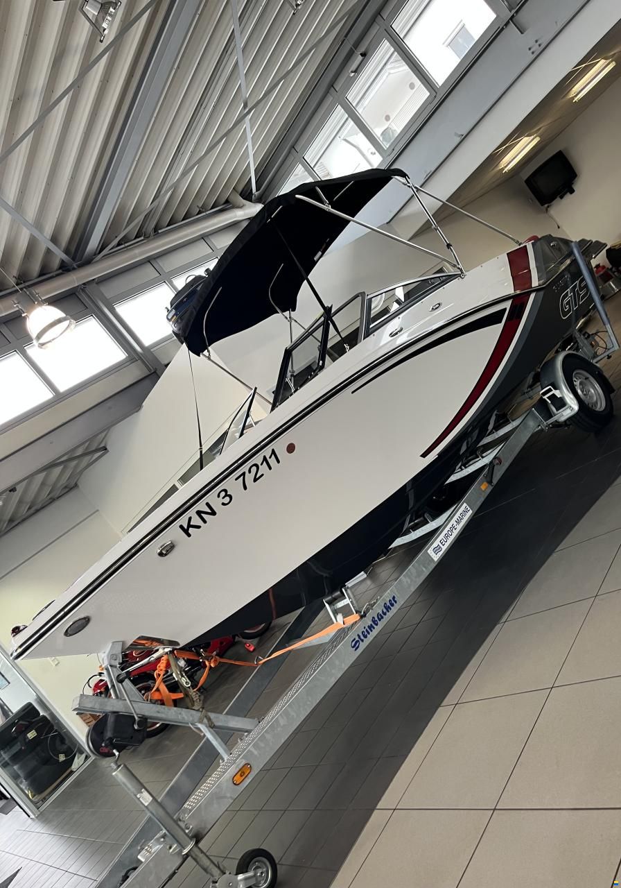 Glastron GTS 205