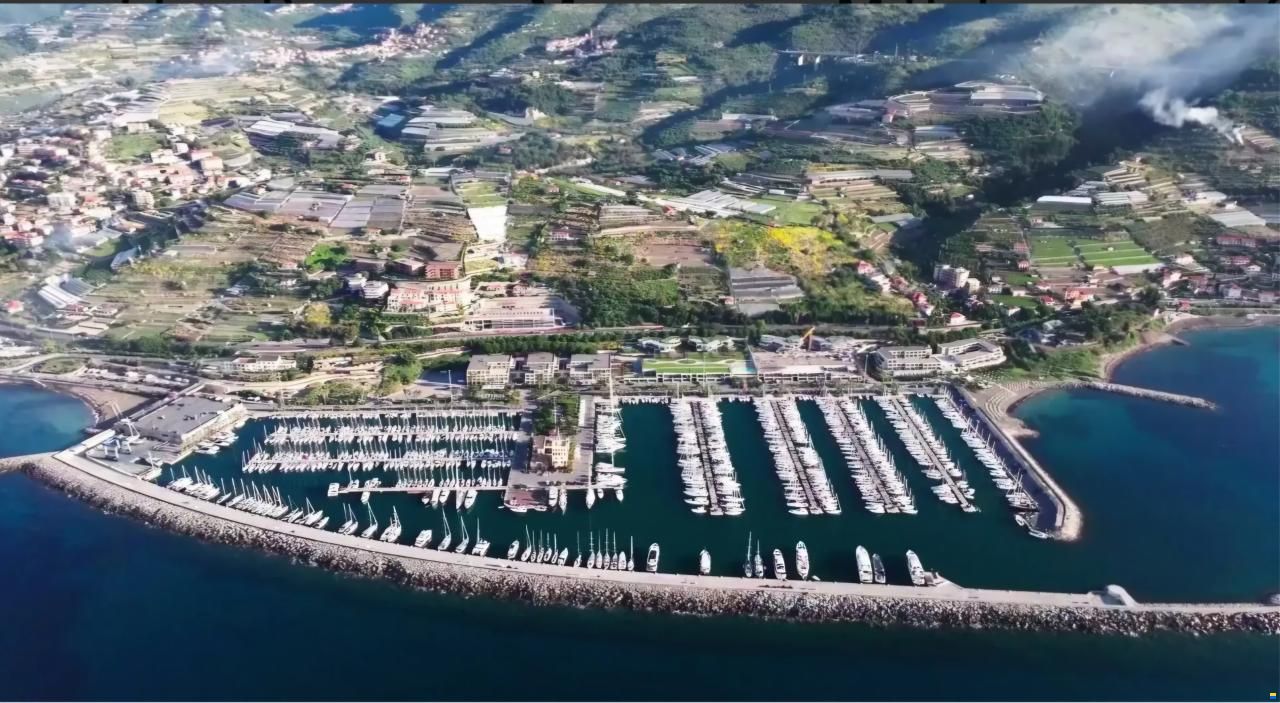 Affitto ormeg./rent berth Marina Aregai