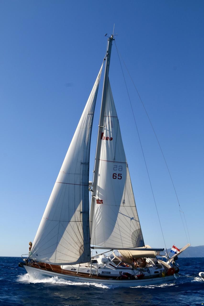 Najad 380