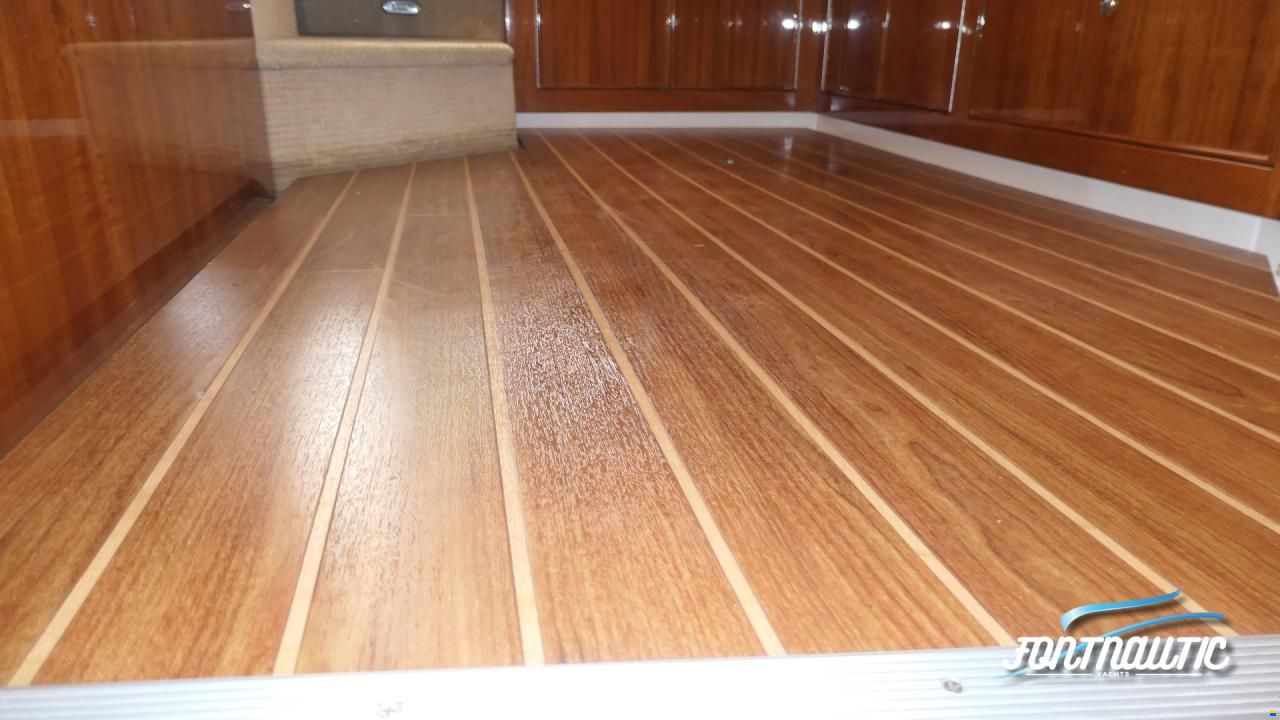 Riviera 47