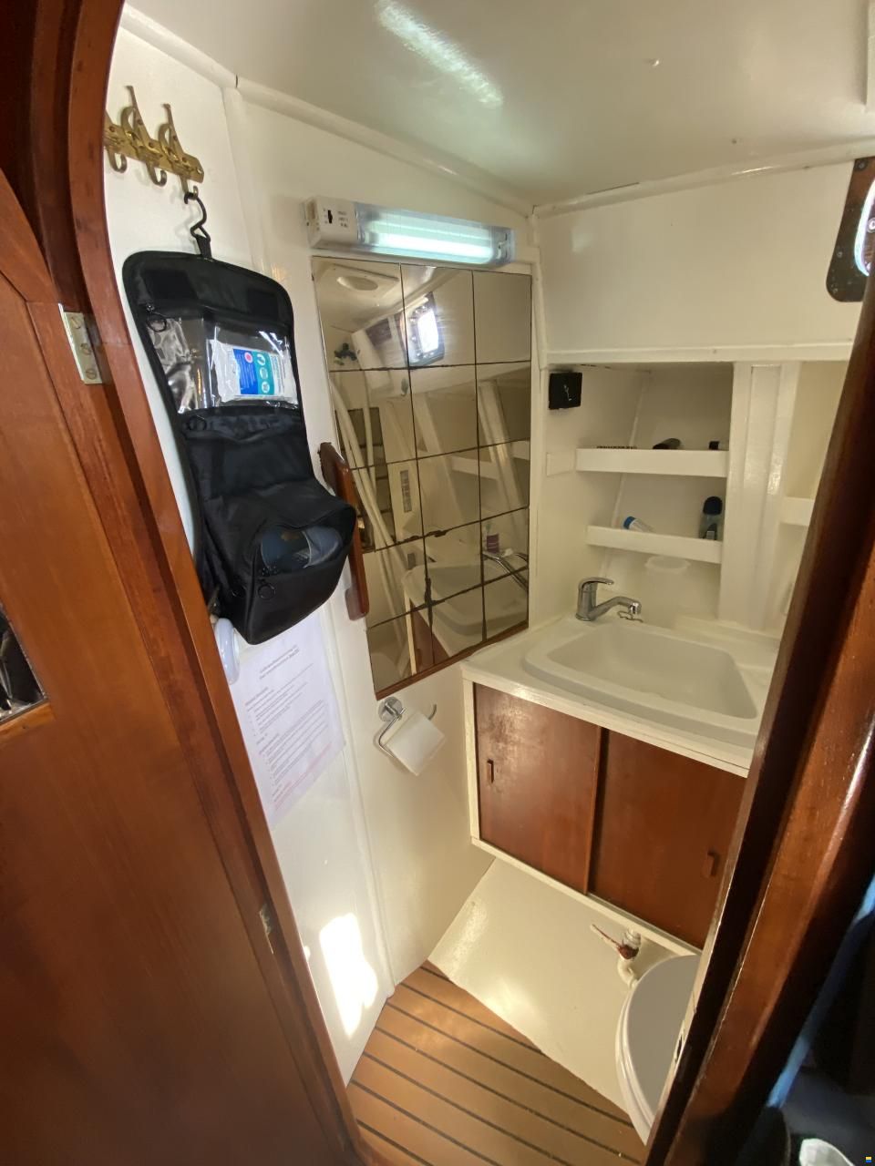Glacer GL 33 Decksalon