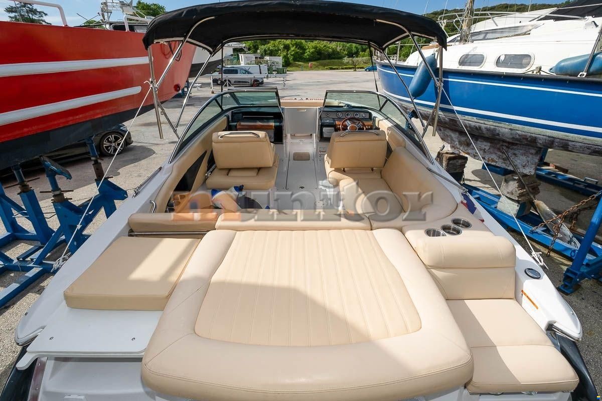 Four Winns SL222