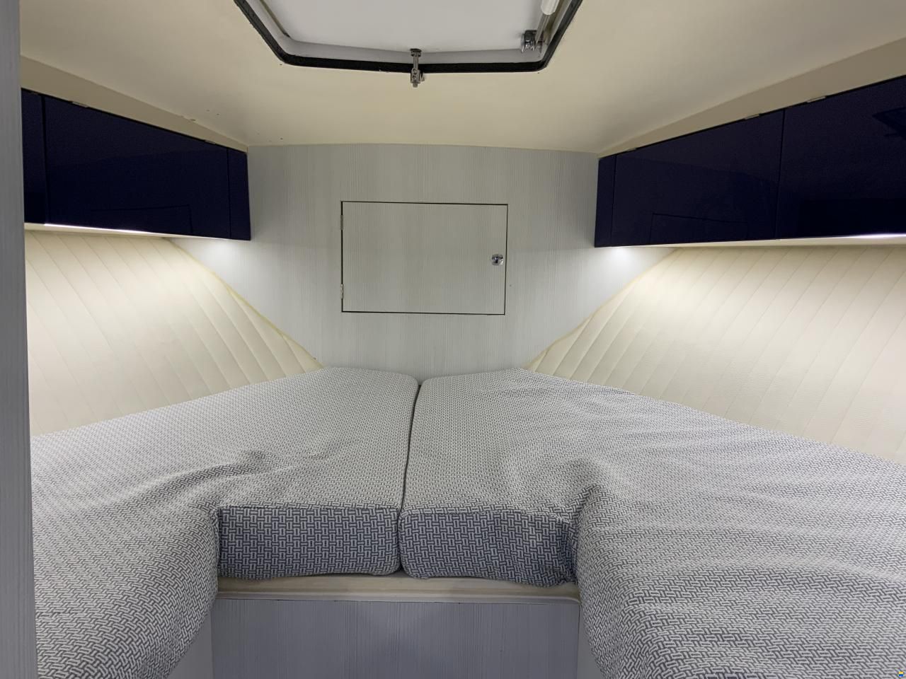 Bertram 28 Sport Fisherman