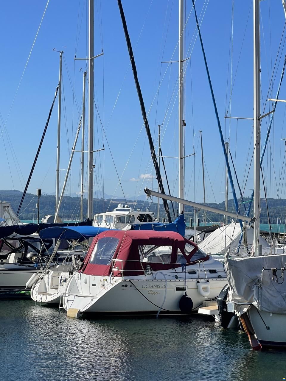 Beneteau Oceanis Clipper 381