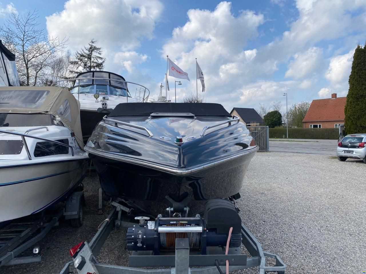 Crownline 225CR