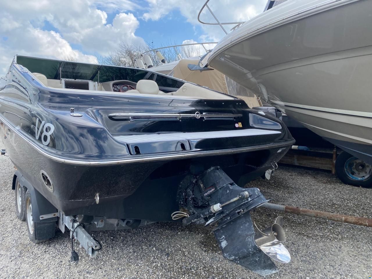 Crownline 225CR