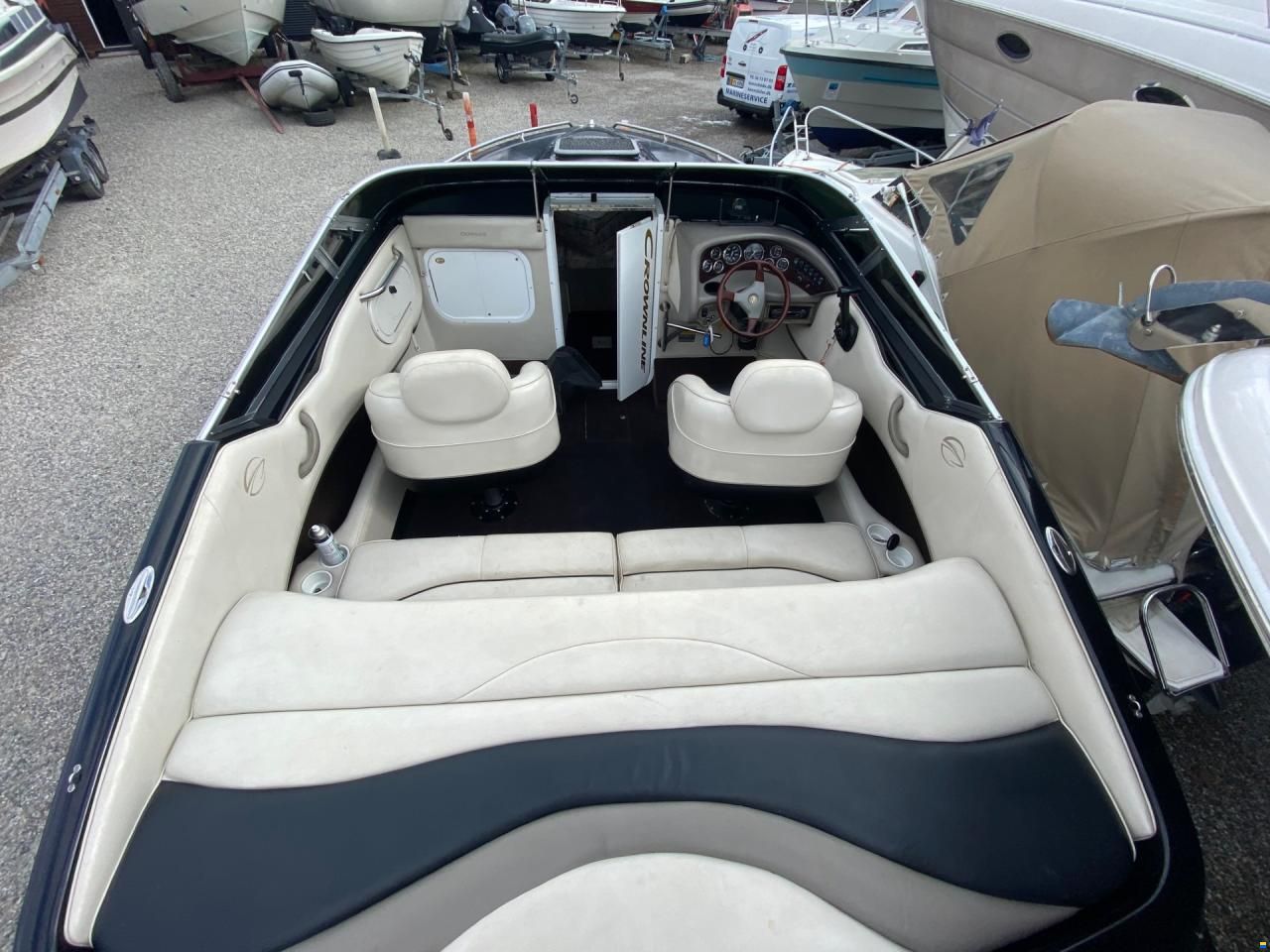 Crownline 225CR
