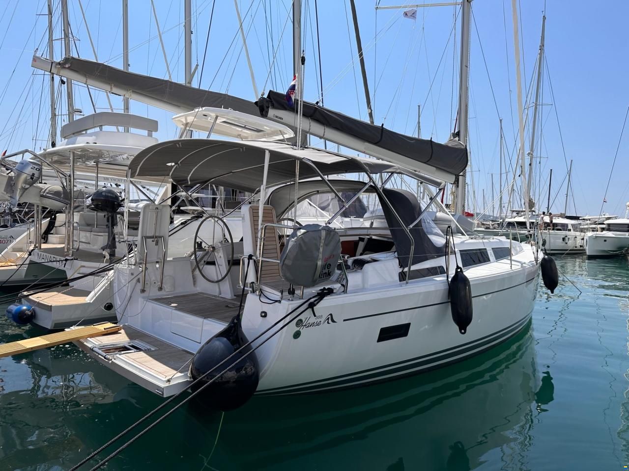 Hanse 388