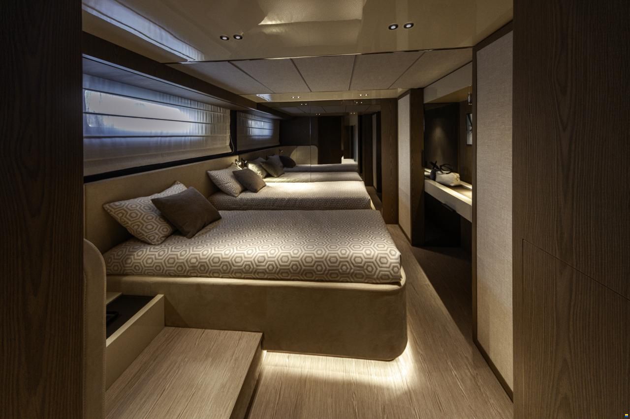 Invictus ST 550