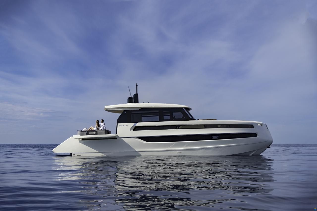 Invictus ST 550
