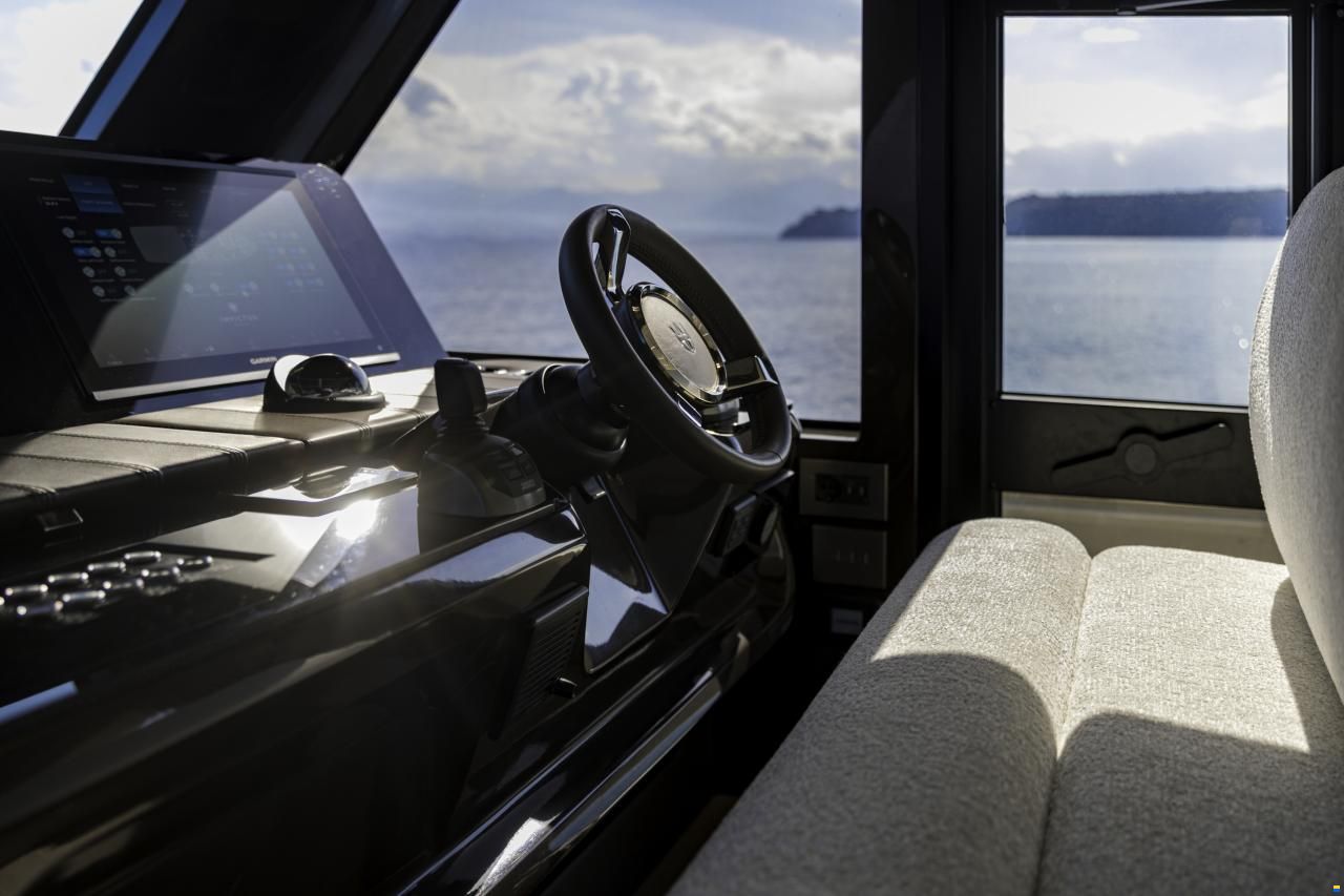 Invictus ST 550