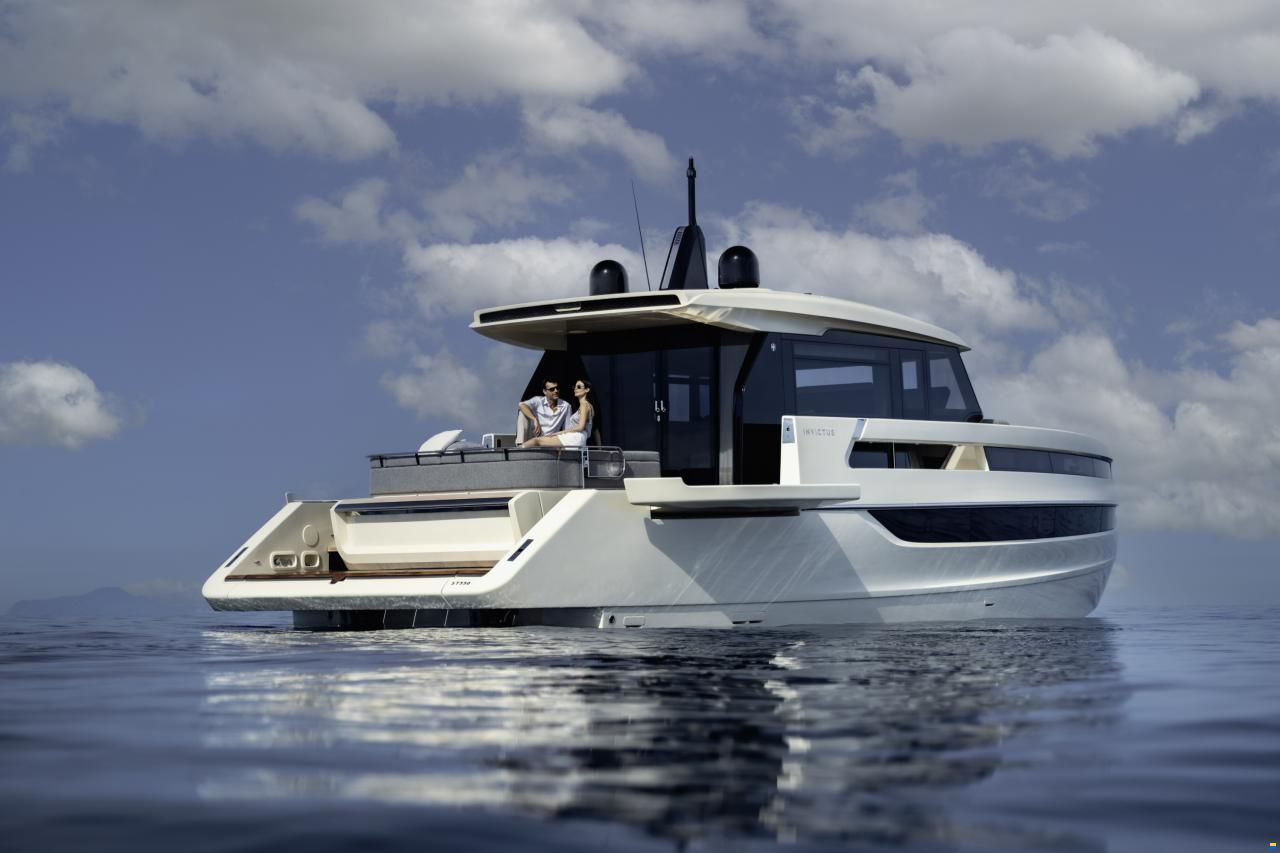 Invictus ST 550