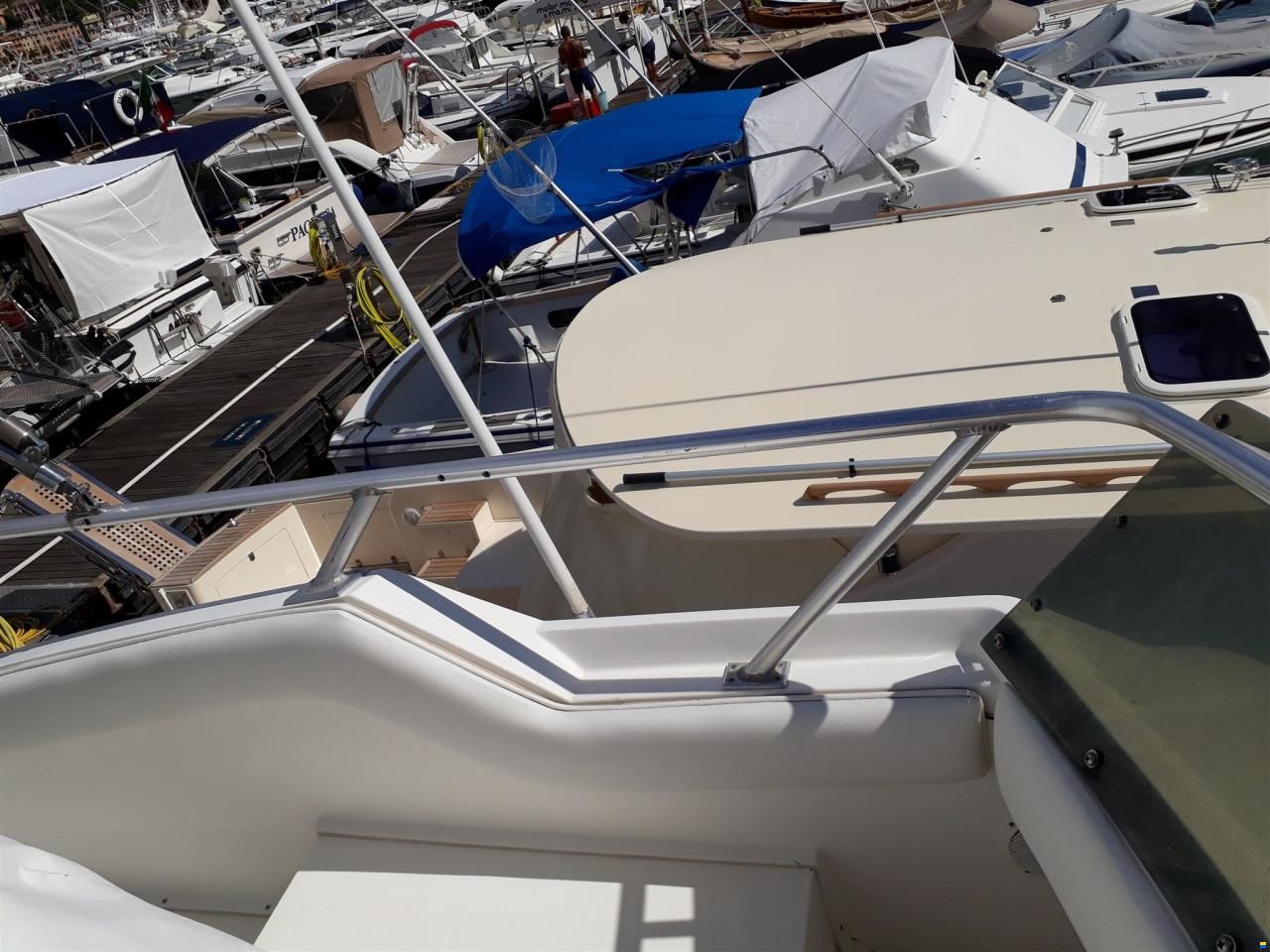 Bertram Yacht 37' Convertible