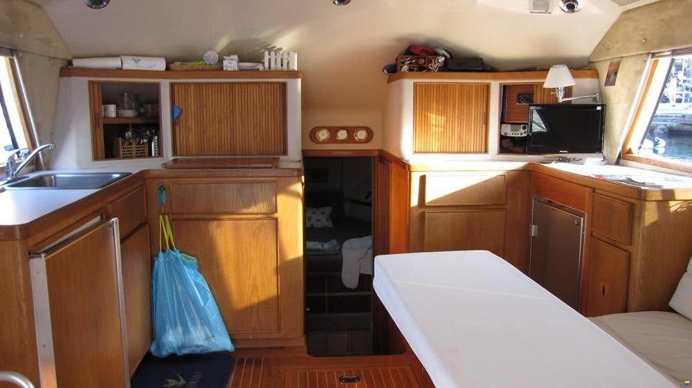 Bertram Yacht 37' Convertible