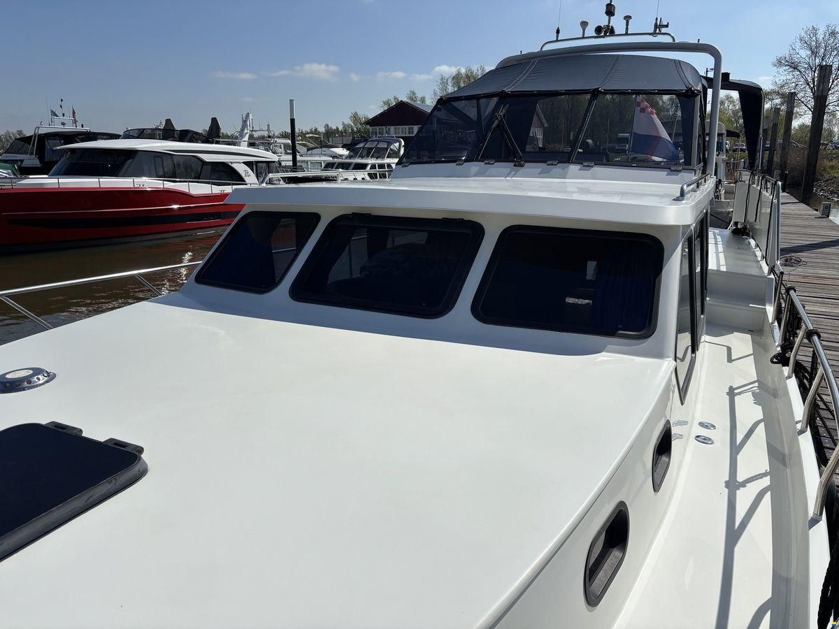 Explorer 45