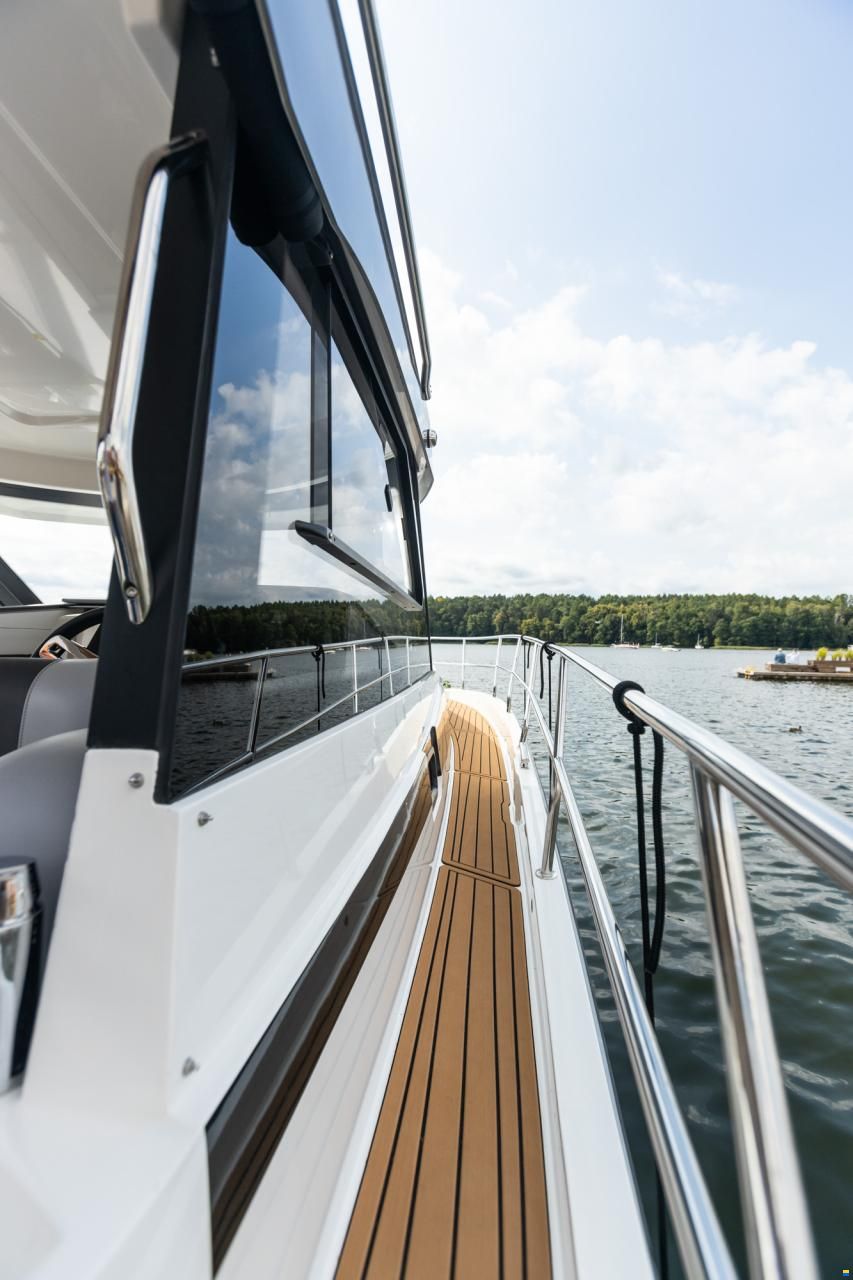 Mazuria Nautic 990