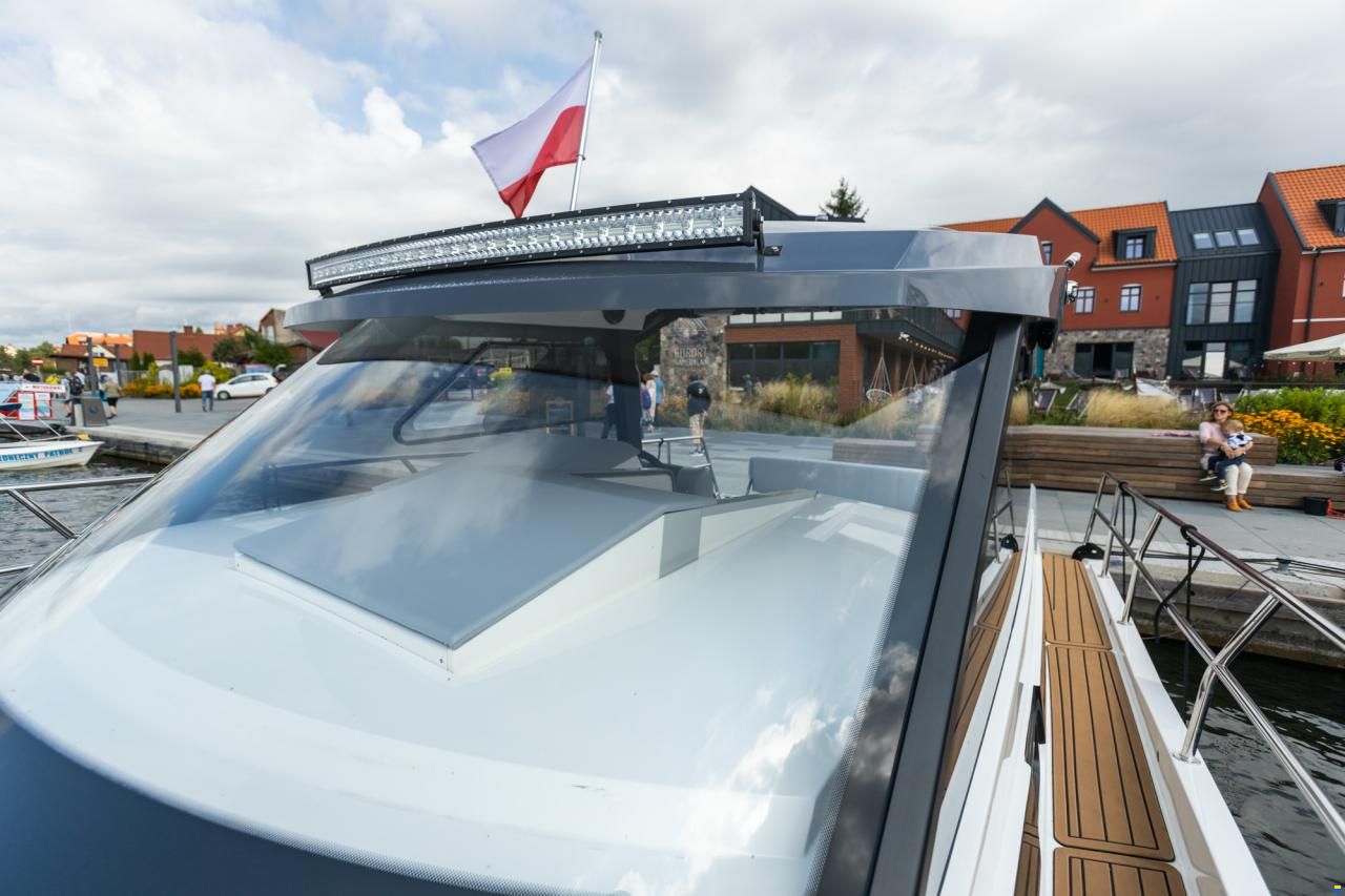 Mazuria Nautic 990
