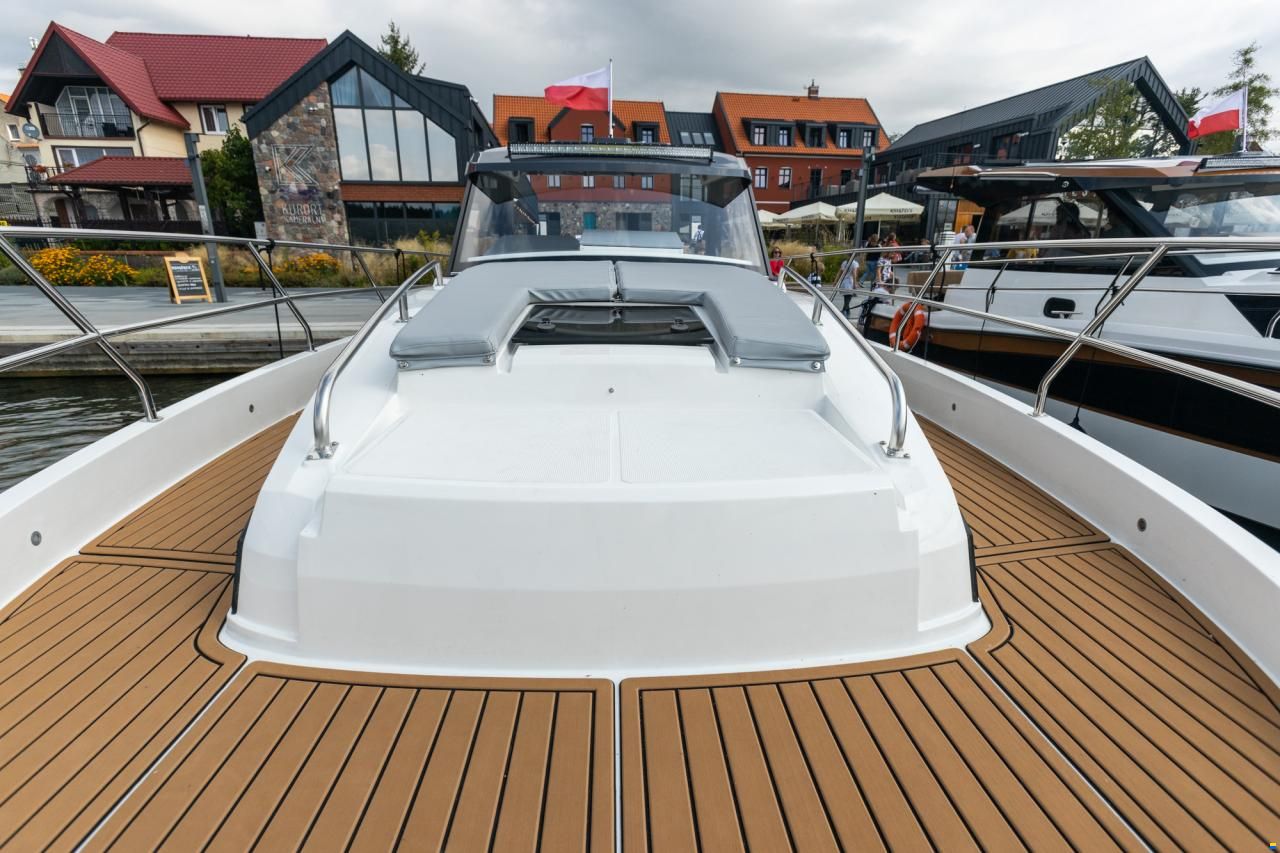 Mazuria Nautic 990