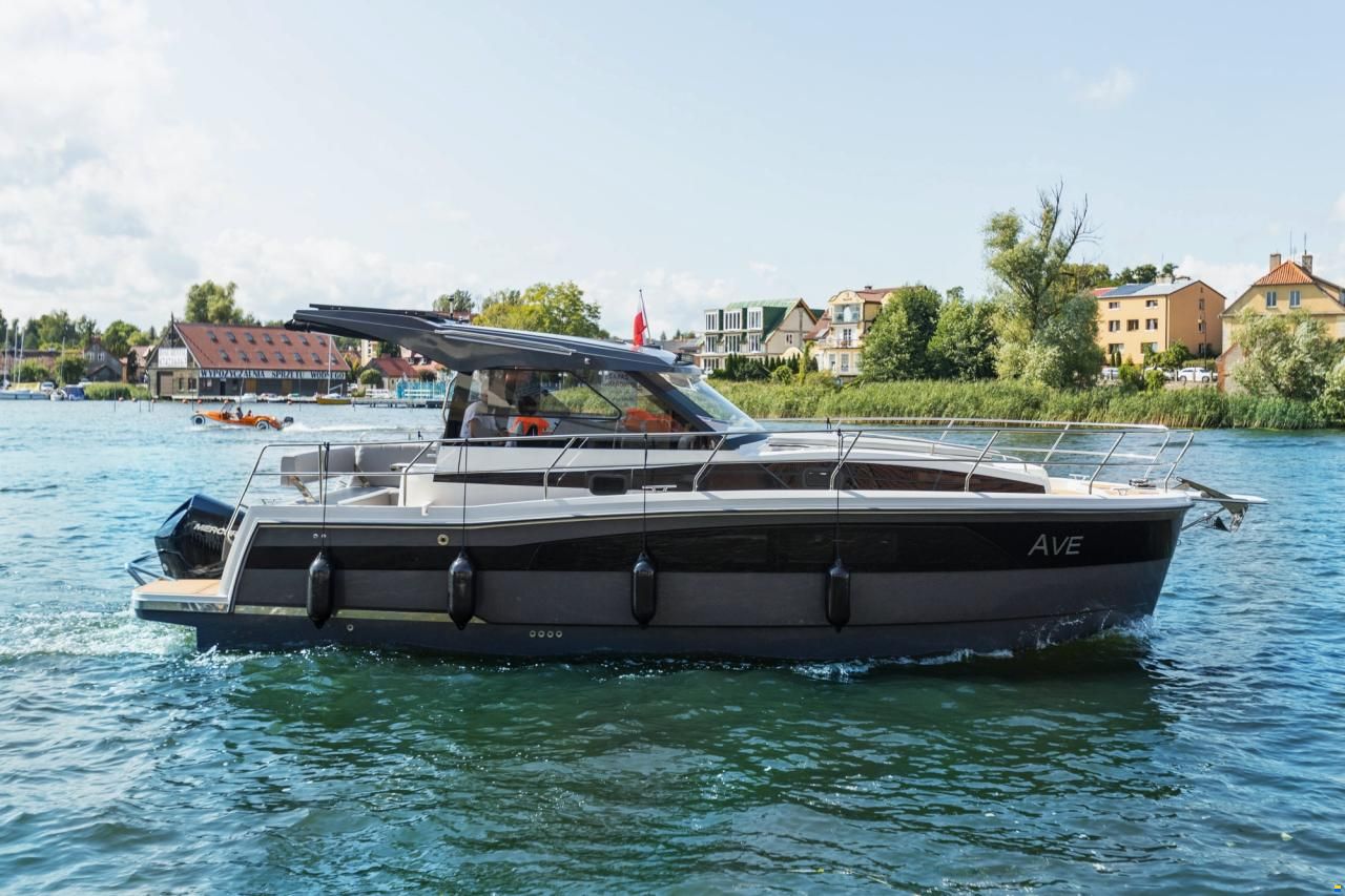 Mazuria Nautic 990