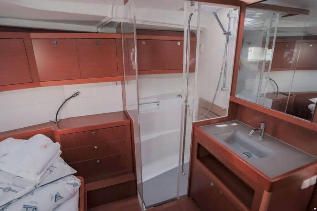 Beneteau Oceanis 48