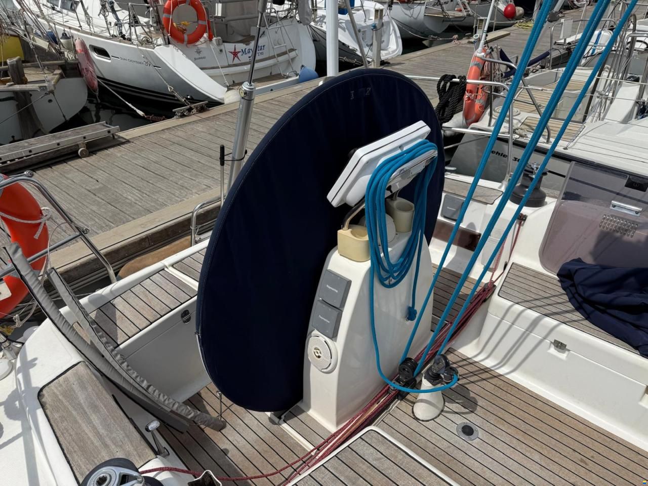 Dufour 40
