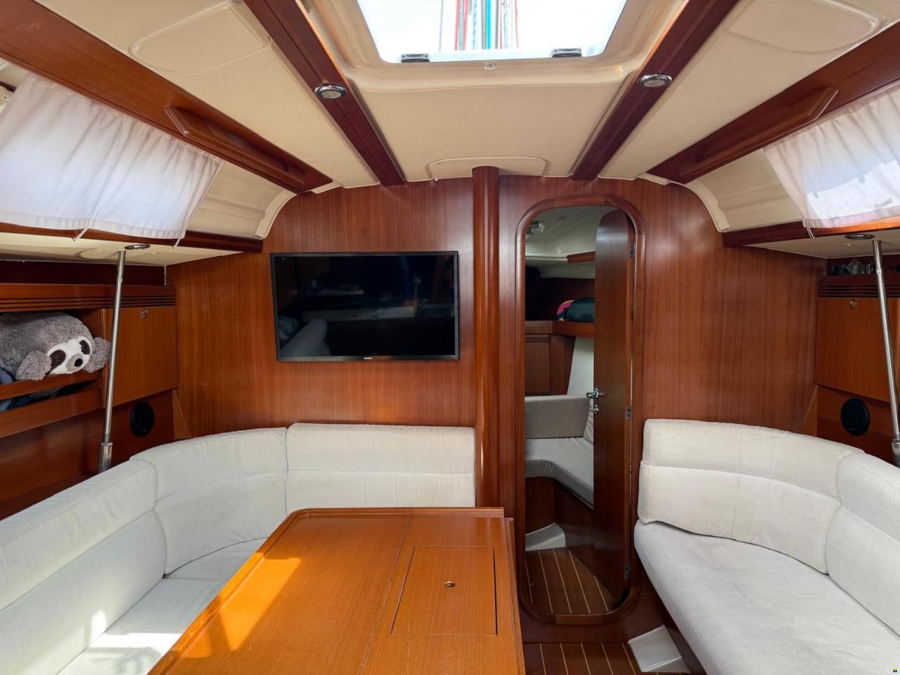 Dufour 40