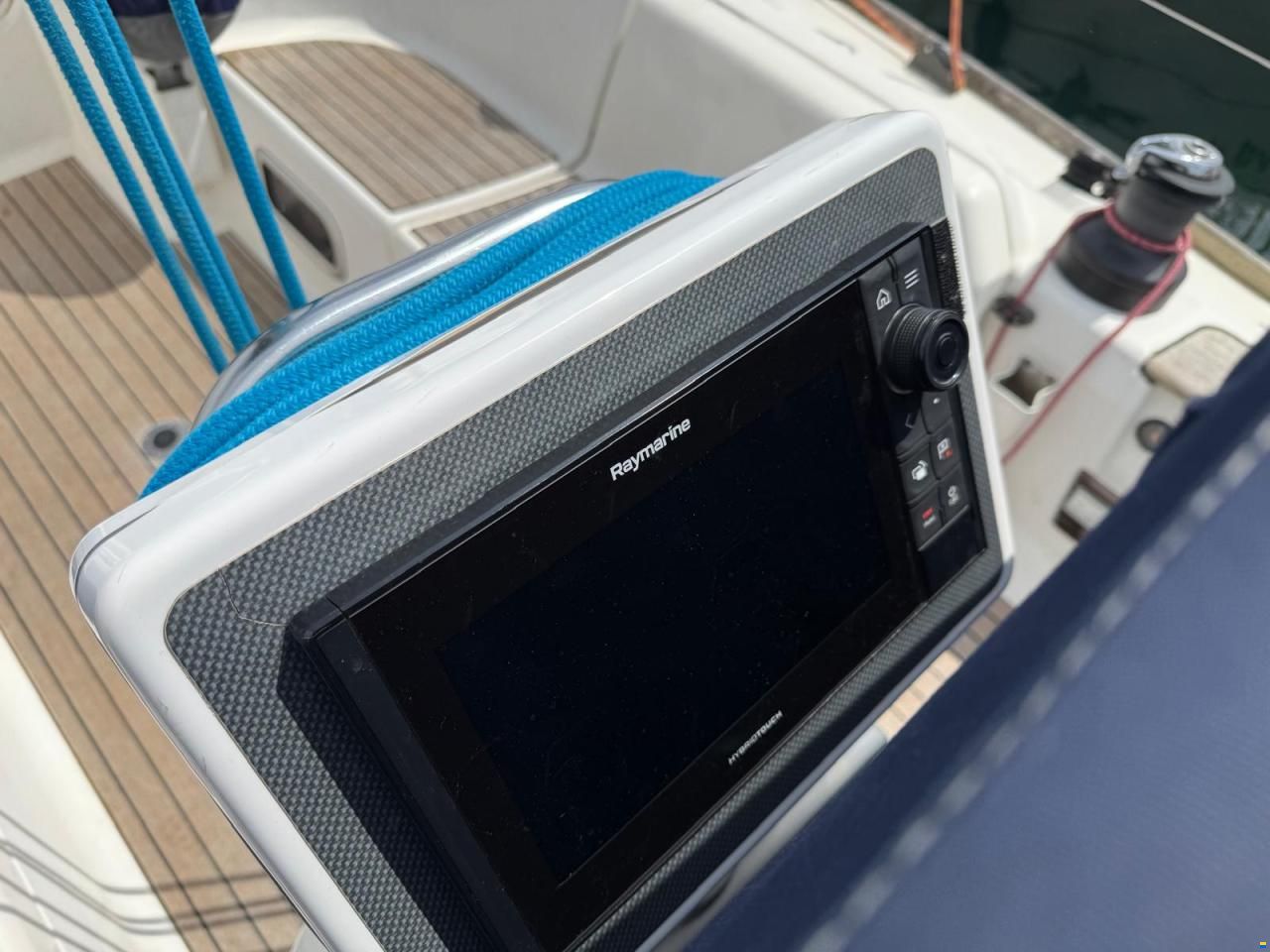 Dufour 40