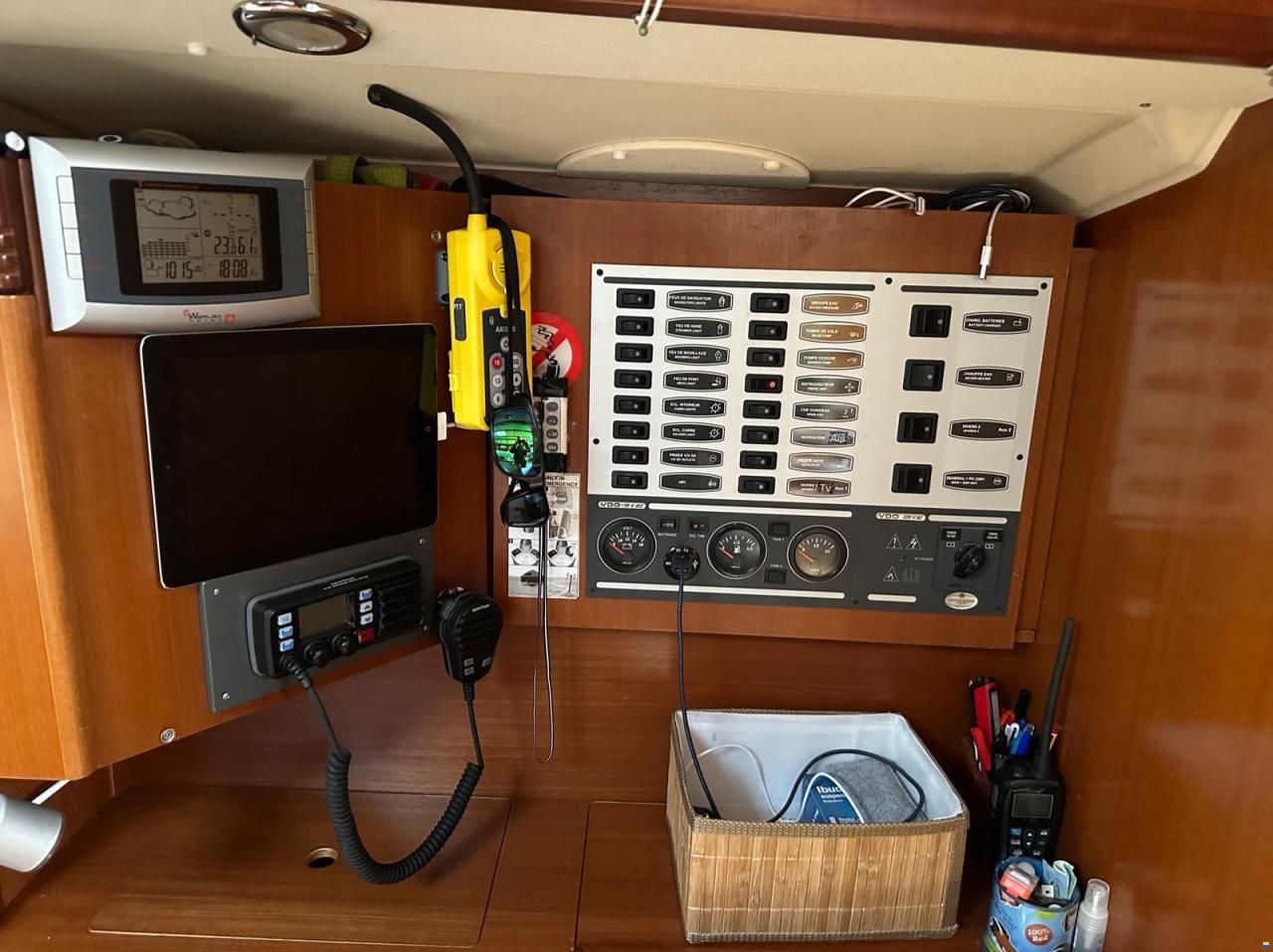 Dufour 40