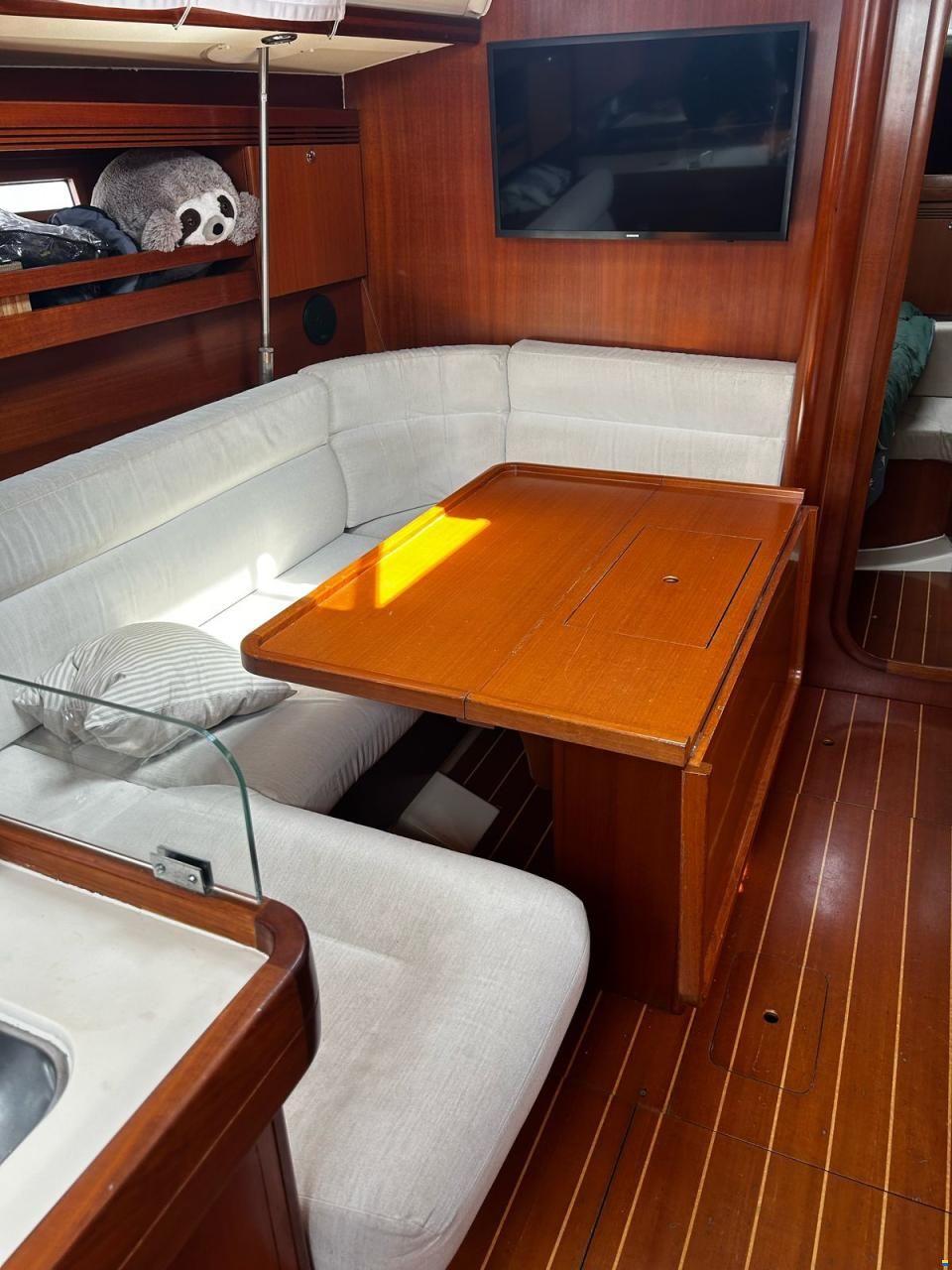 Dufour 40