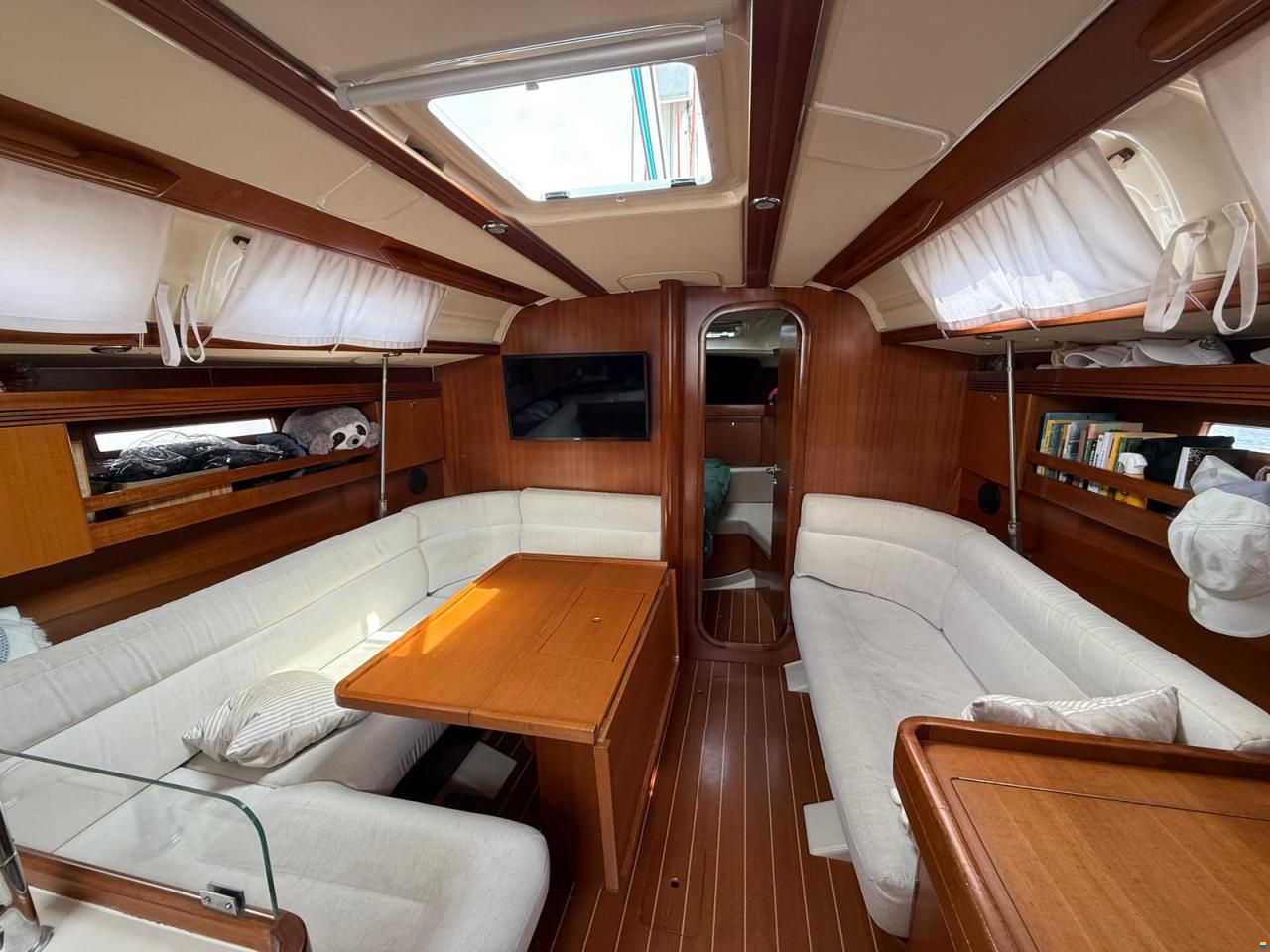 Dufour 40