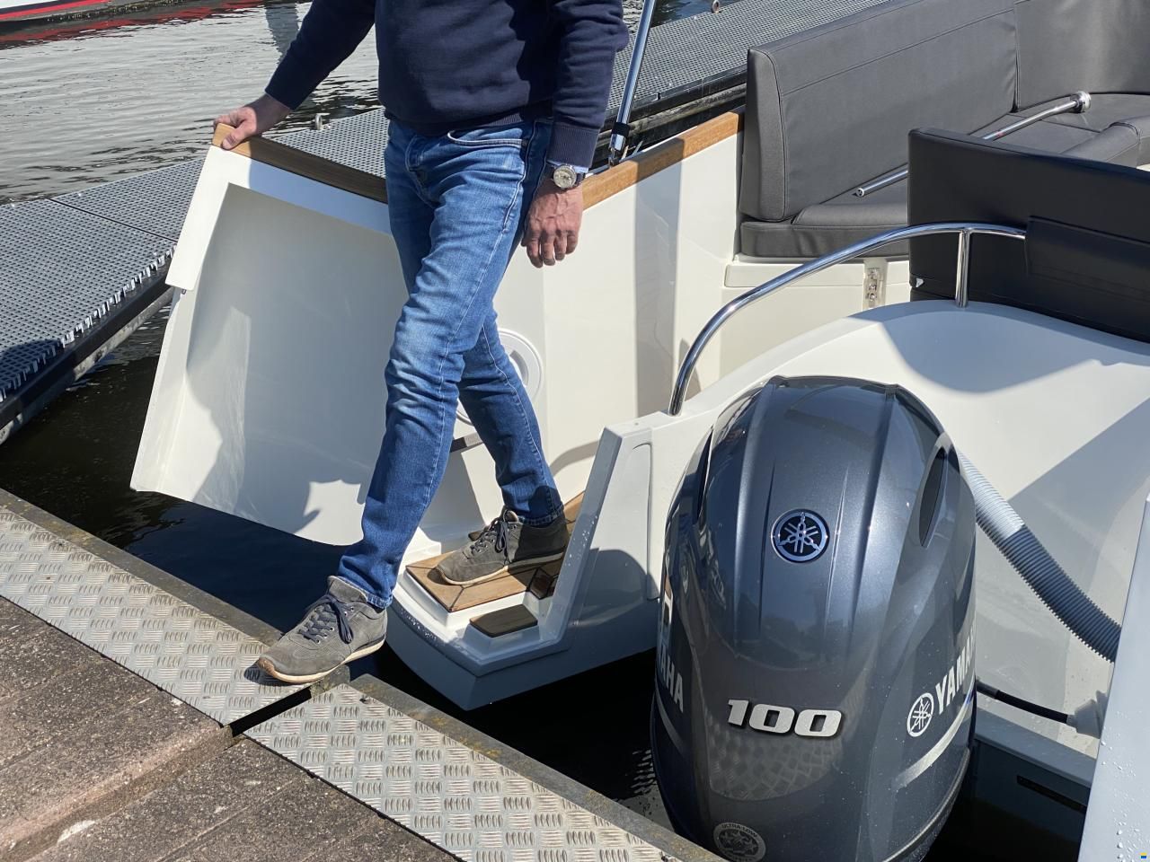 Oud Huijzer 700 Cabine