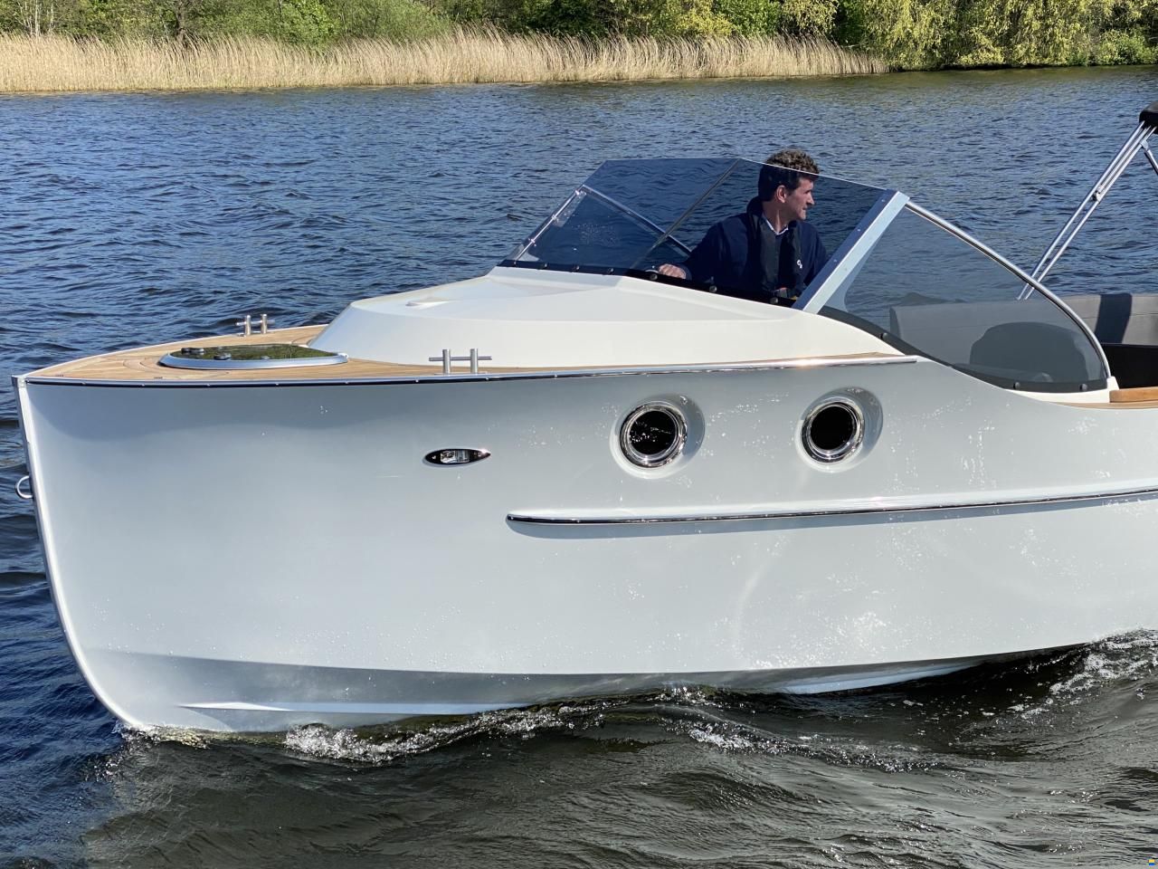 Oud Huijzer 700 Cabine