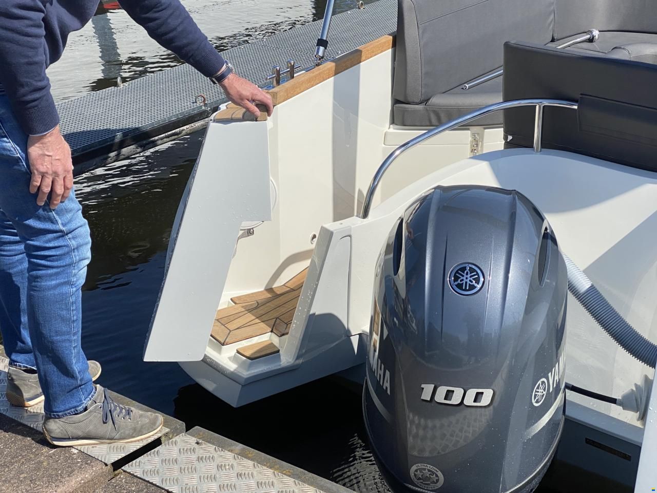 Oud Huijzer 700 Cabine