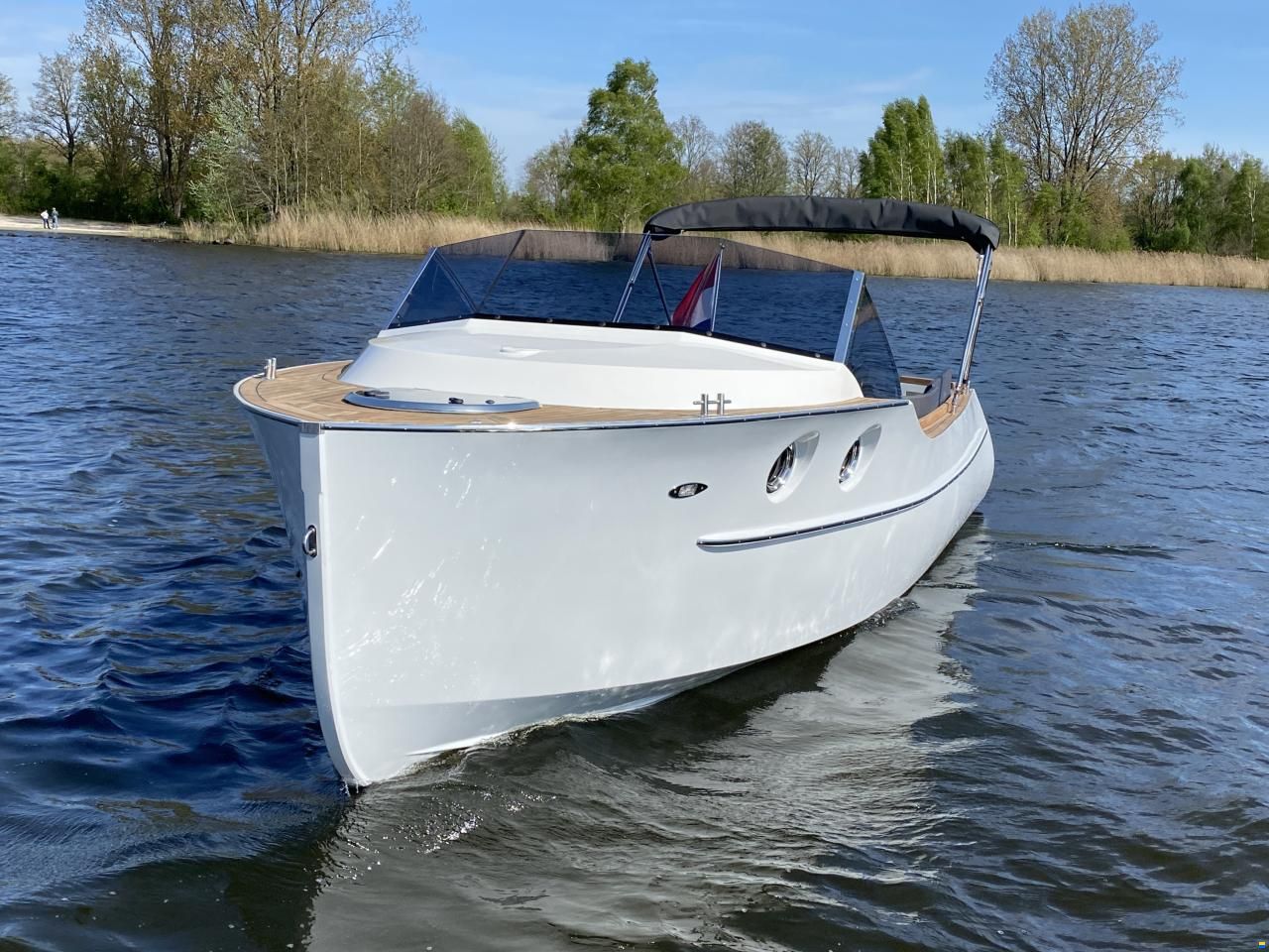 Oud Huijzer 700 Cabine