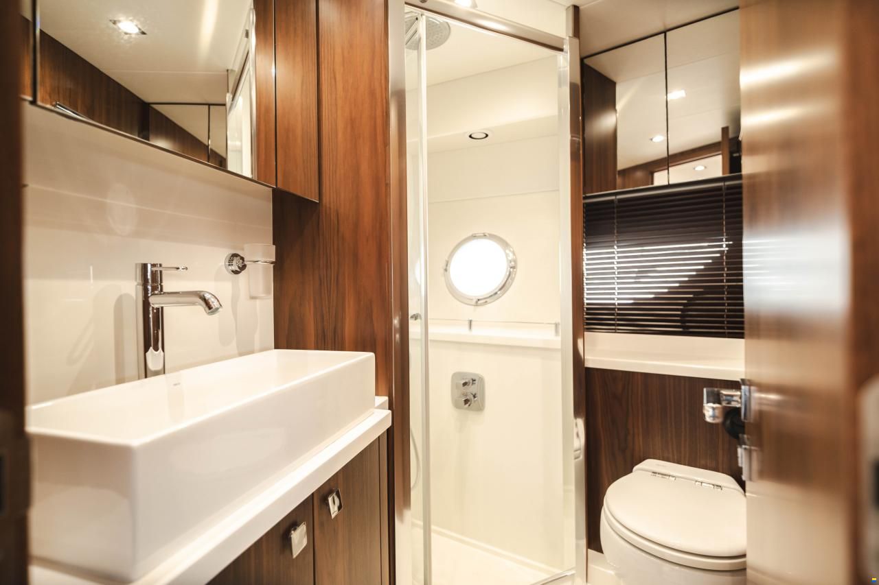 Sunseeker Predator 57