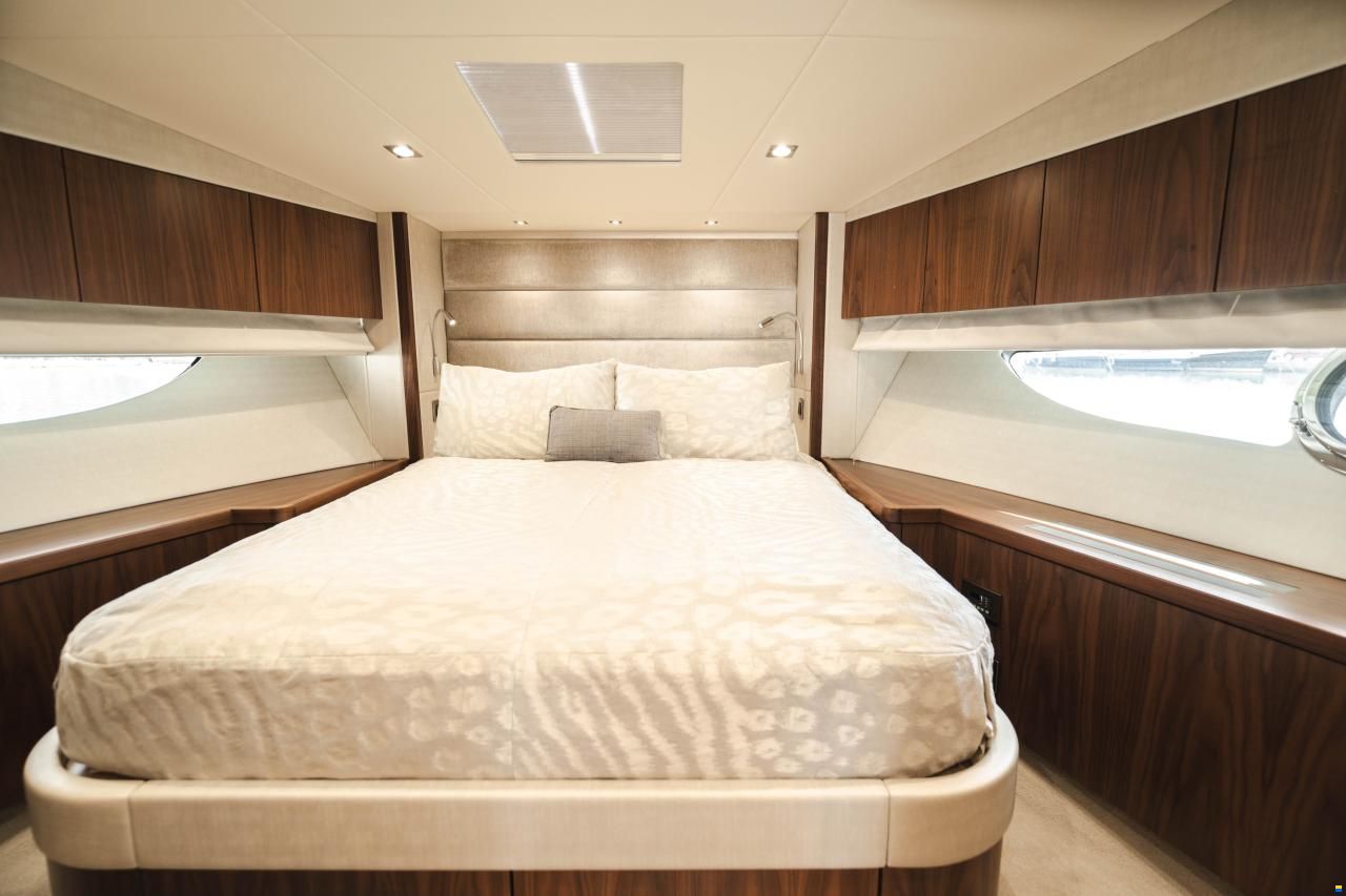 Sunseeker Predator 57