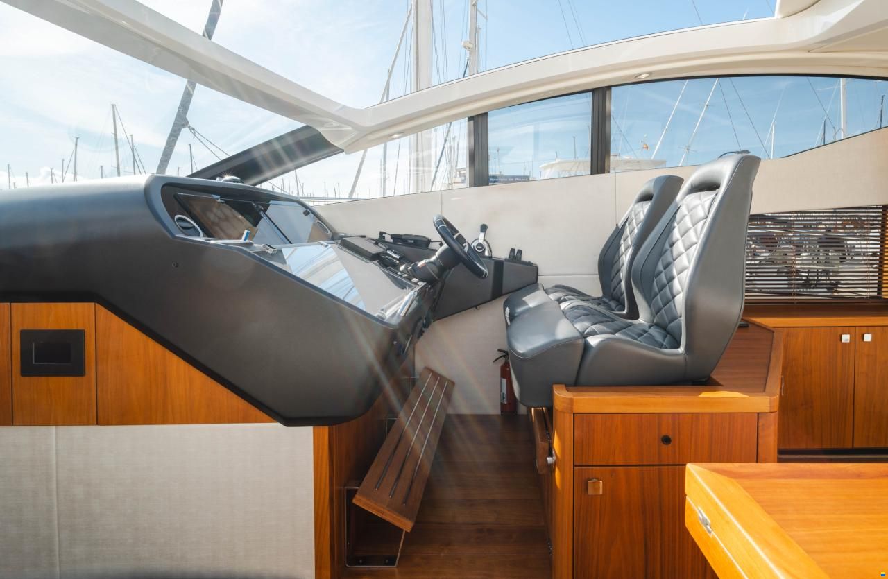 Sunseeker Predator 57