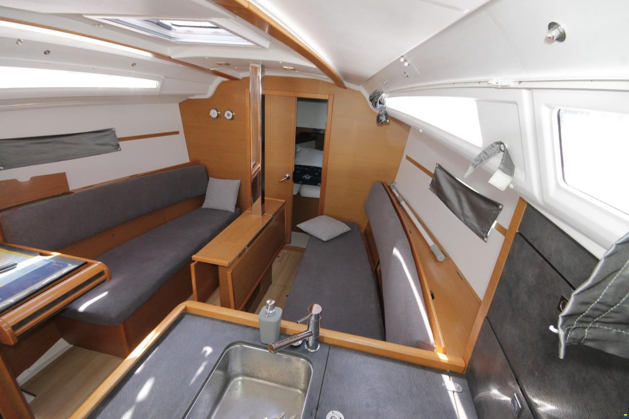 Jeanneau Sun Odyssey 349