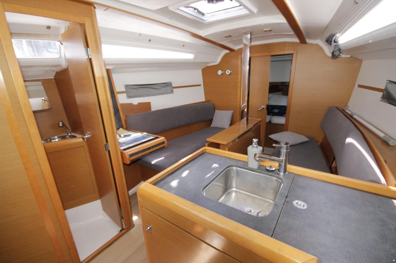 Jeanneau Sun Odyssey 349
