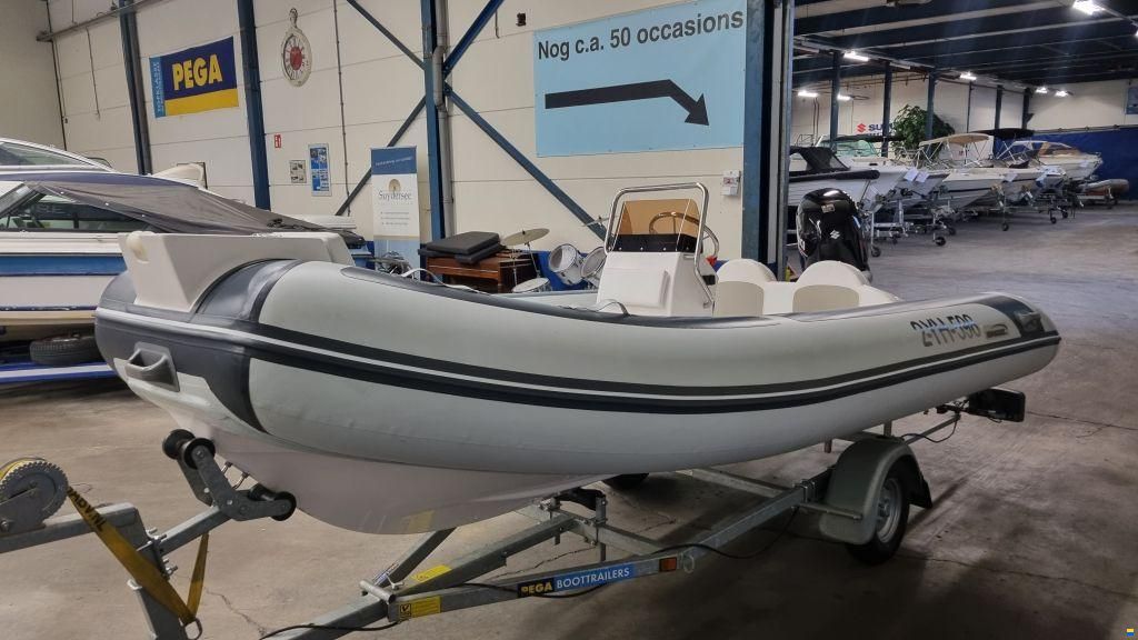 Nimarine MX 450 RIB (2021) met Suzuki DF40A en tr