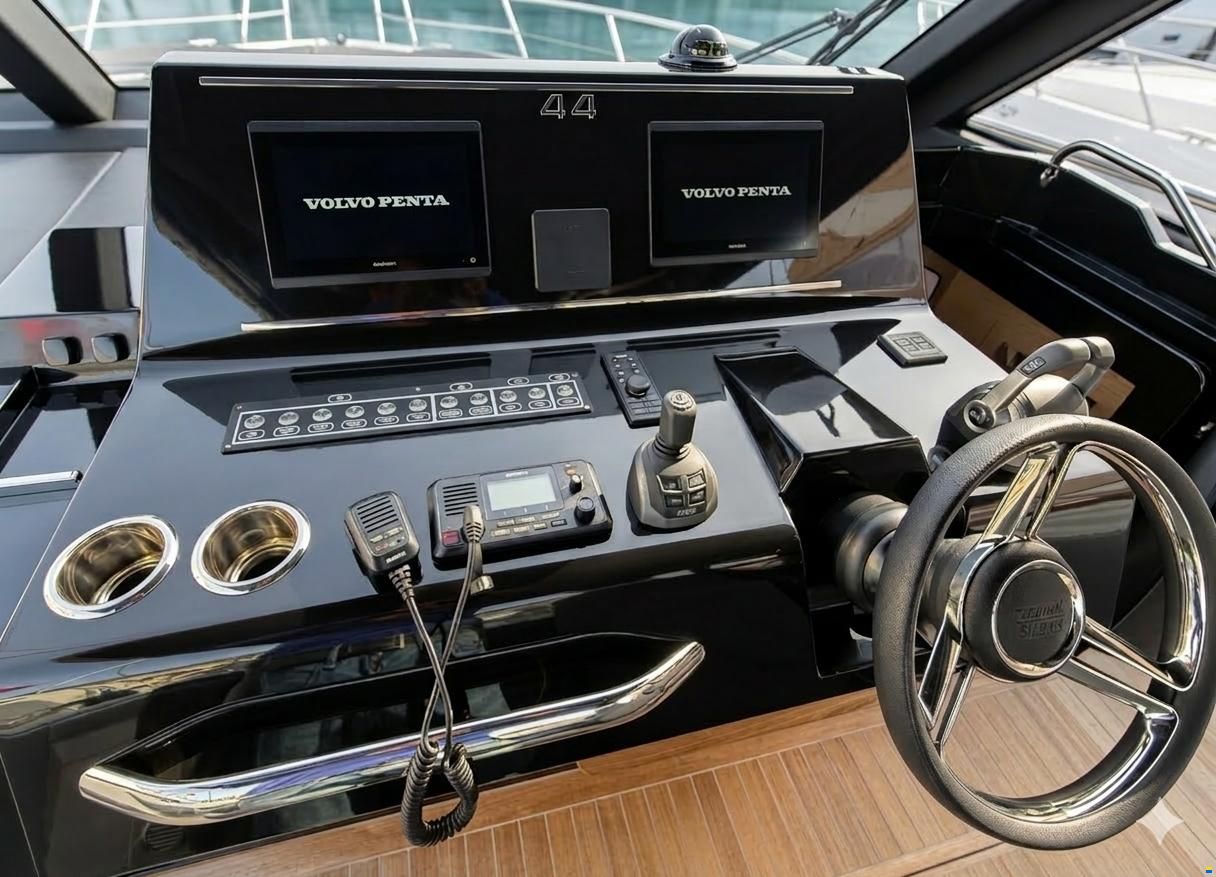 Solaris Power 44 Open