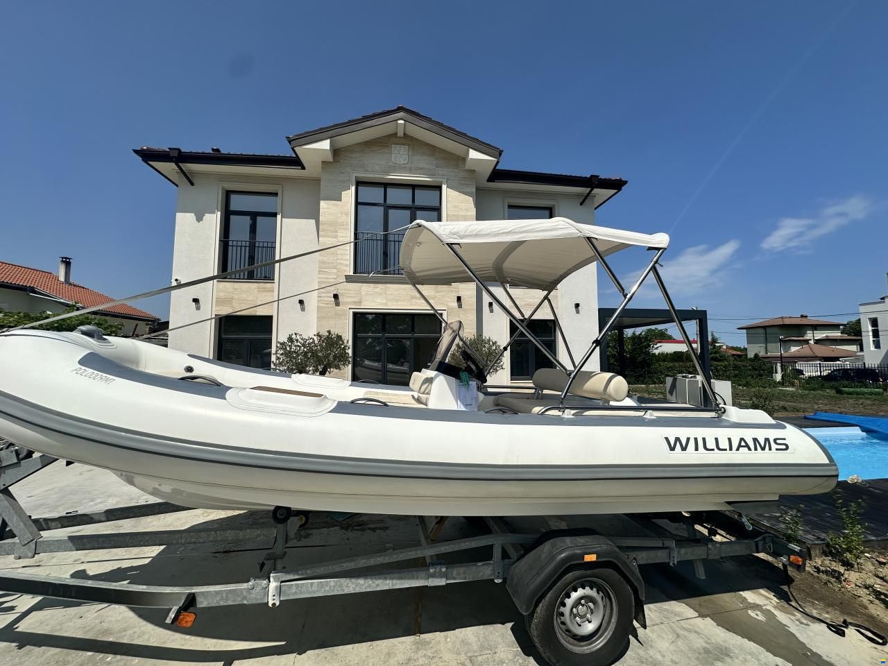 Williams SportJet 520