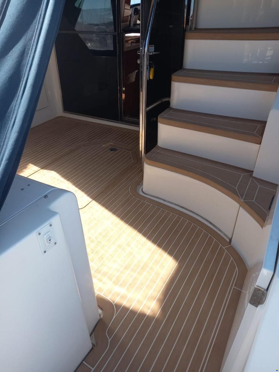 Sea Ray 505 Sedan Bridge