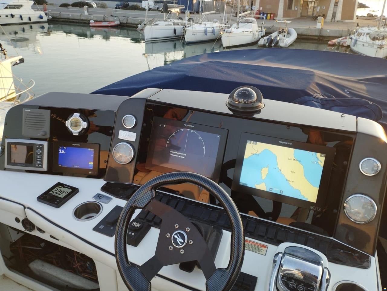 Sea Ray 505 Sedan Bridge