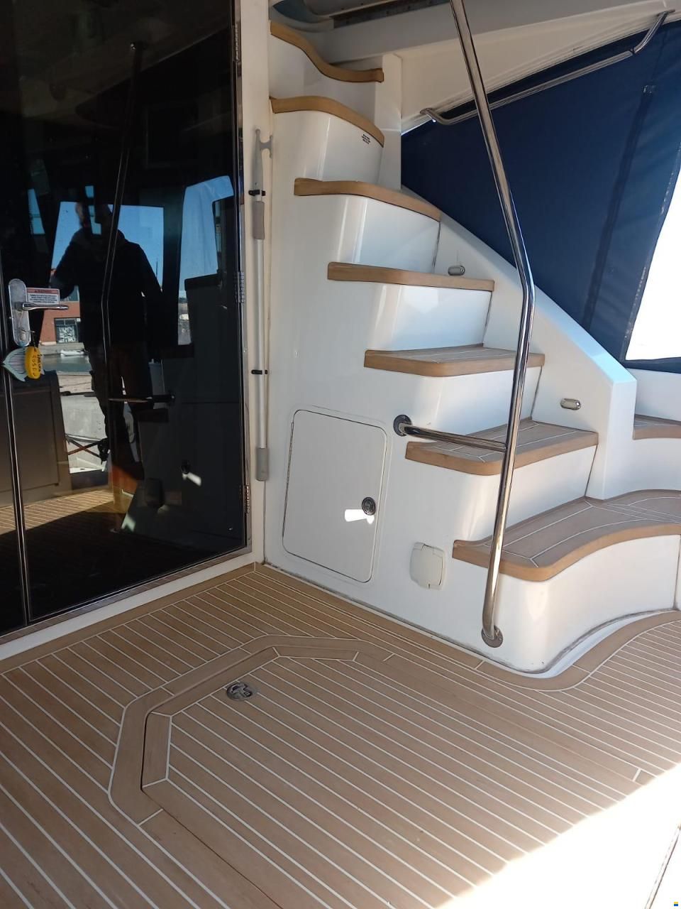 Sea Ray 505 Sedan Bridge