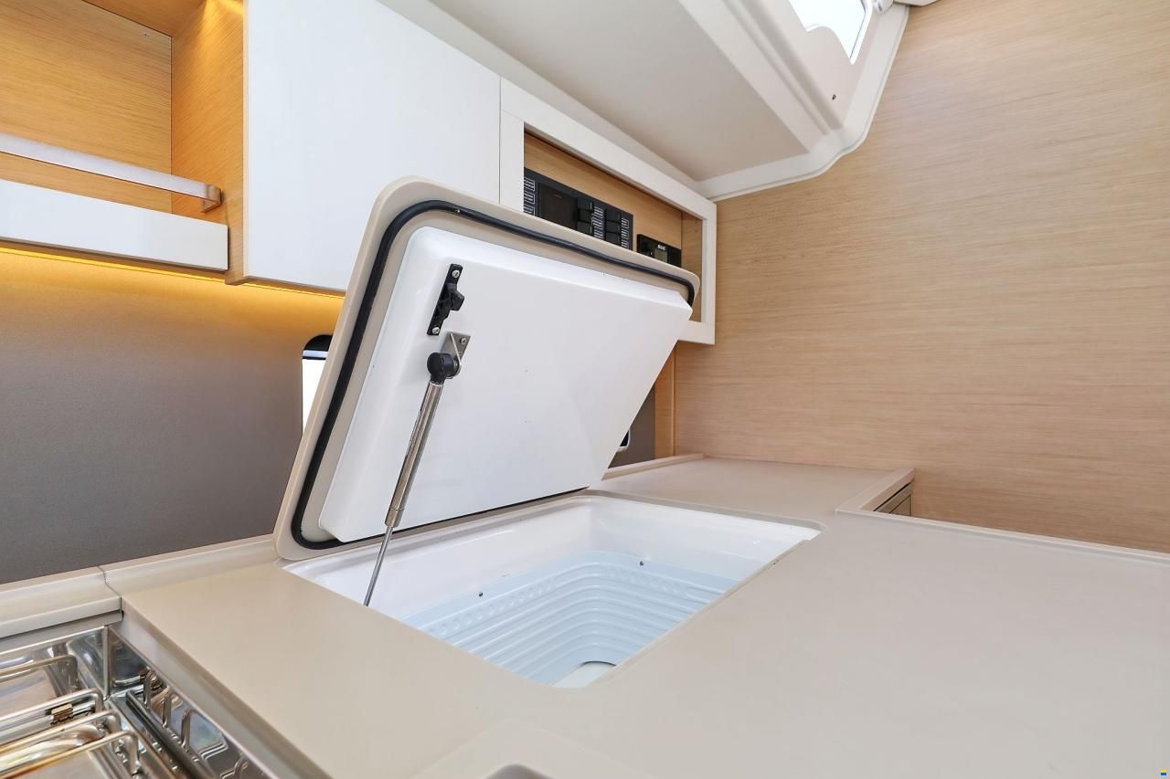 Dufour 44